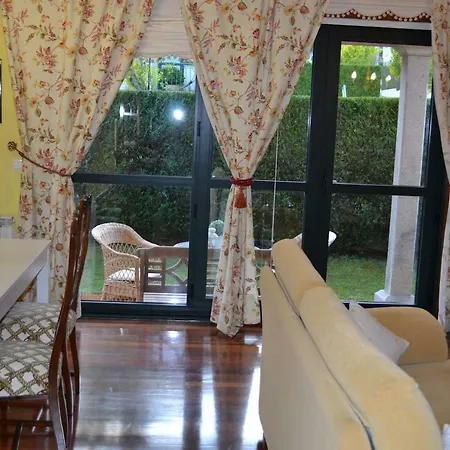 Vila Casa Esteban Norat Teo
